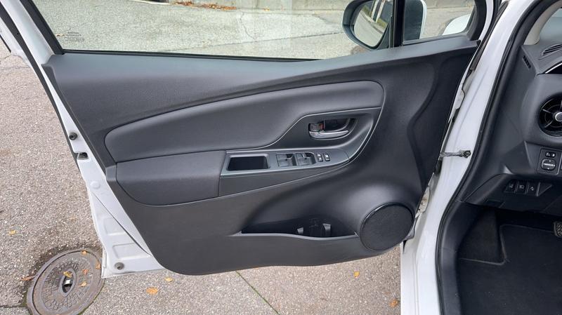 Toyota Yaris III 1.5 VVTi 100h Hybrid E-Cvt Dynamic - Automatique Entretien constructeur