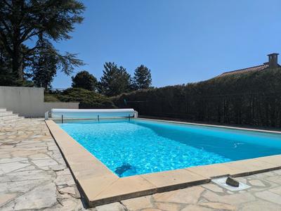 Maison - 343 m² - 7 pièces