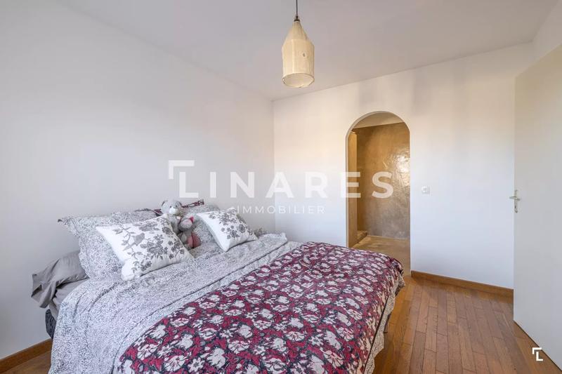 Maison - 170 m² - 5 pièces