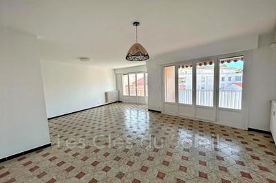 Appartement - 81 m² - 3 pièces