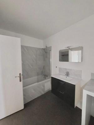 Appartement - 96 m² - 4 pièces