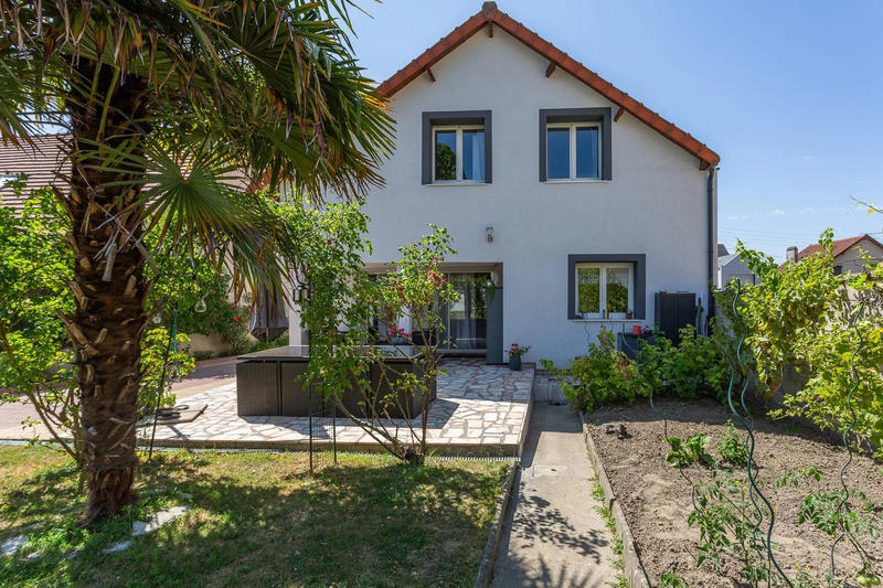 Maison - 191 m² - 9 pièces