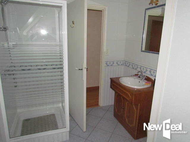 Propriété - 228 m² - 7 pièces