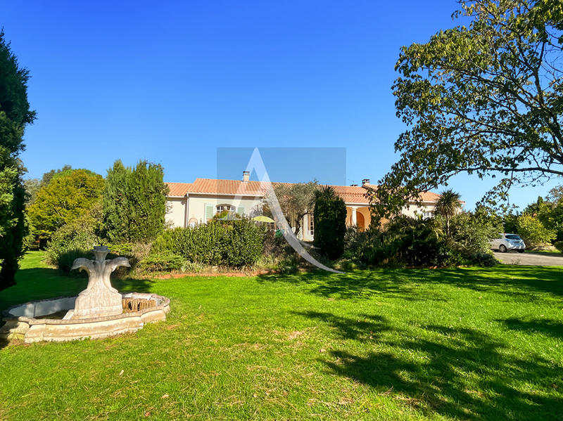 Maison - 180 m² - 7 pièces