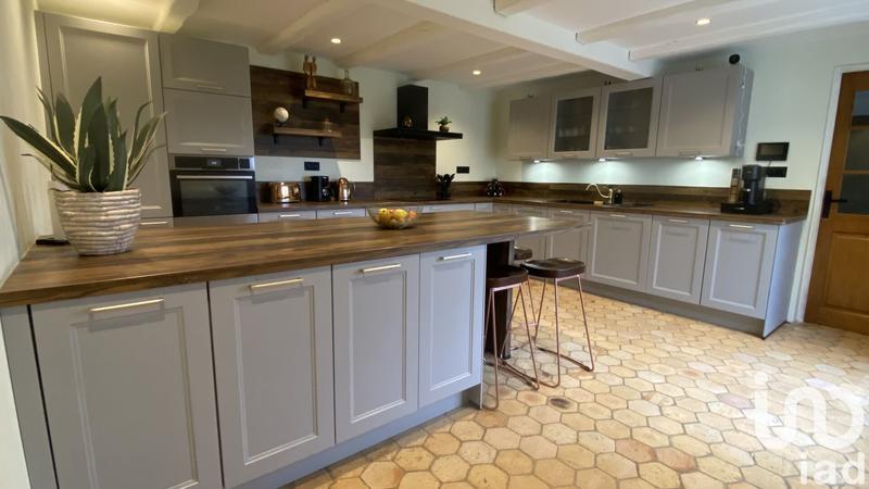 Maison - 182 m² - 6 pièces