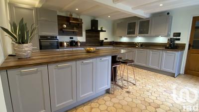 Maison - 182 m² - 6 pièces