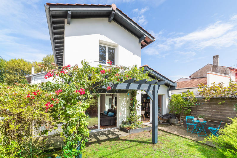 Maison - 98 m² - 4 pièces