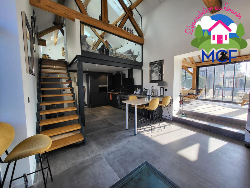 Maison ancienne - 229 m² - 8 pièces