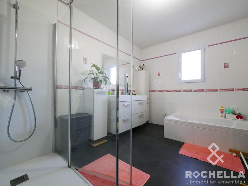 Maison contemporaine - 180 m² - 6 pièces