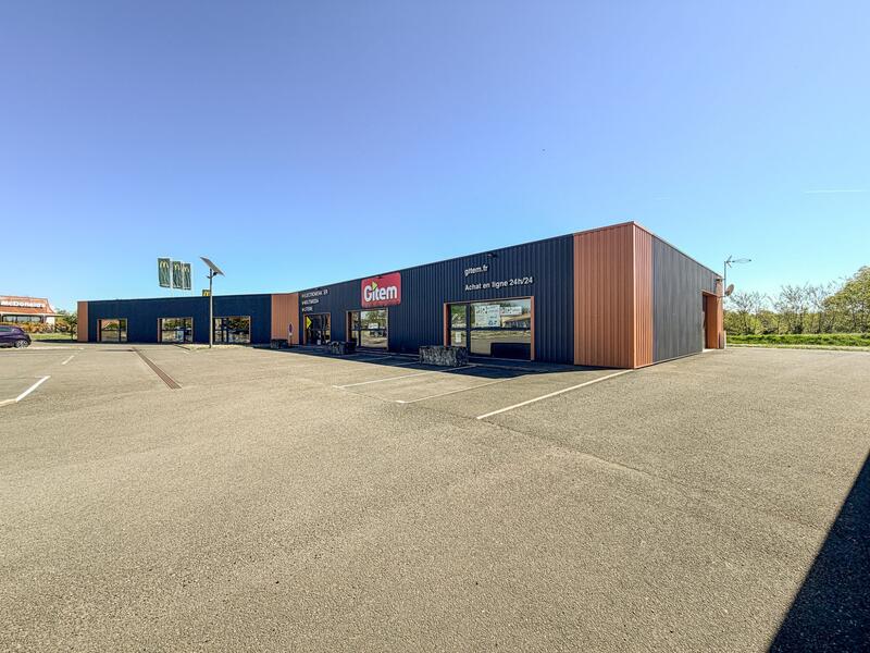 Local commercial - 383 m²