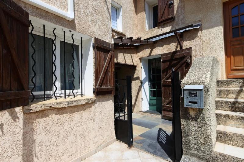 Maison de village - 74 m² - 4 pièces