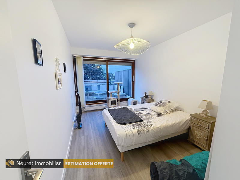 Appartement - 85 m² - 4 pièces