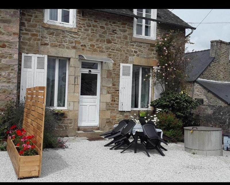 Maison - 320 m² - 11 pièces