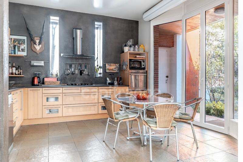 Maison - 262 m² - 8 pièces