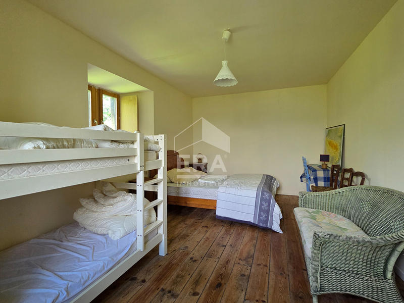 Maison - 142 m² - 5 pièces