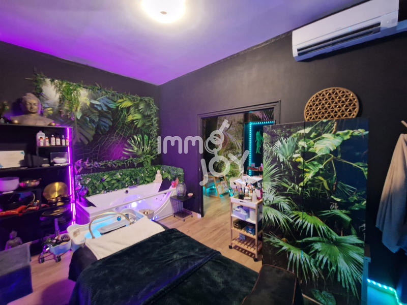 Maison de village - 226 m² - 7 pièces