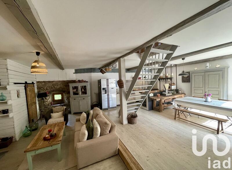 Maison - 200 m² - 6 pièces