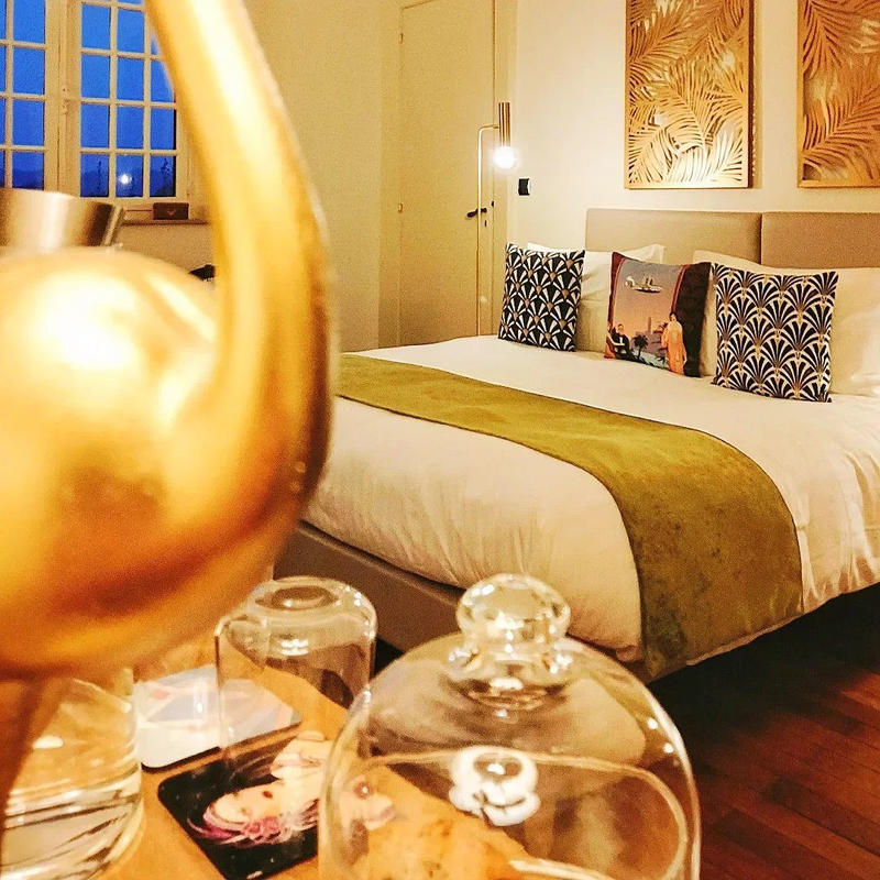 Maison - 380 m² - 10 pièces