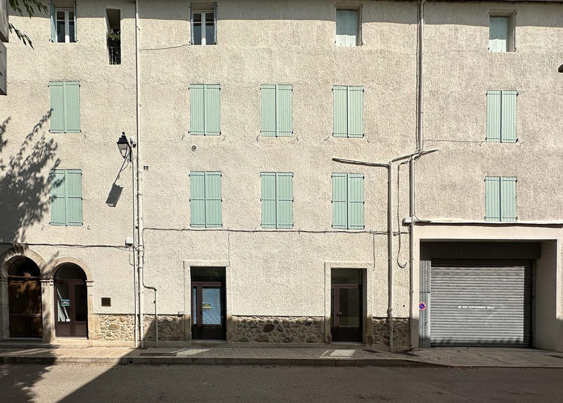 Maison - 373 m² - 18 pièces