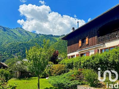 Châlet - 265 m² - 15 pièces