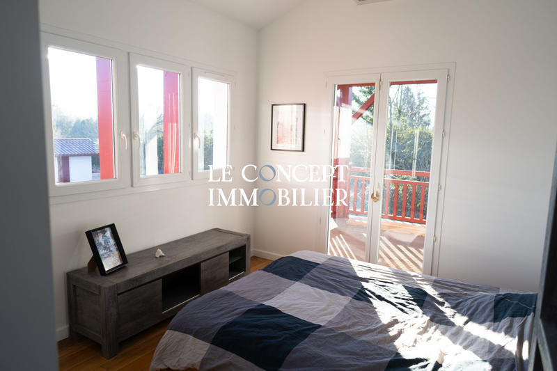 Maison contemporaine - 190 m² - 7 pièces