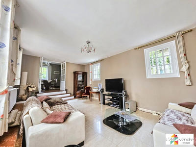 Maison - 185 m² - 6 pièces