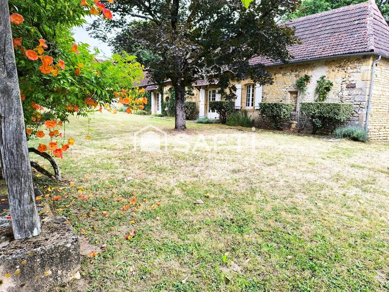 Maison - 196 m² - 9 pièces