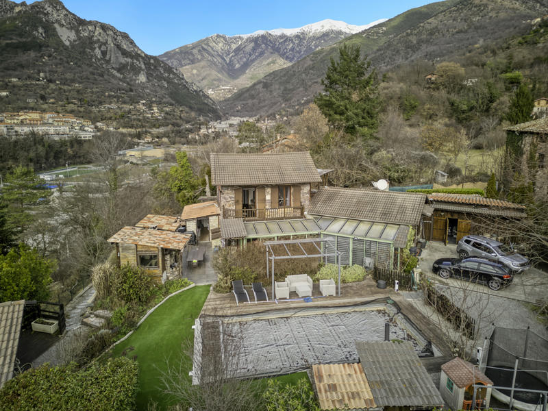 Maison - 150 m² - 6 pièces