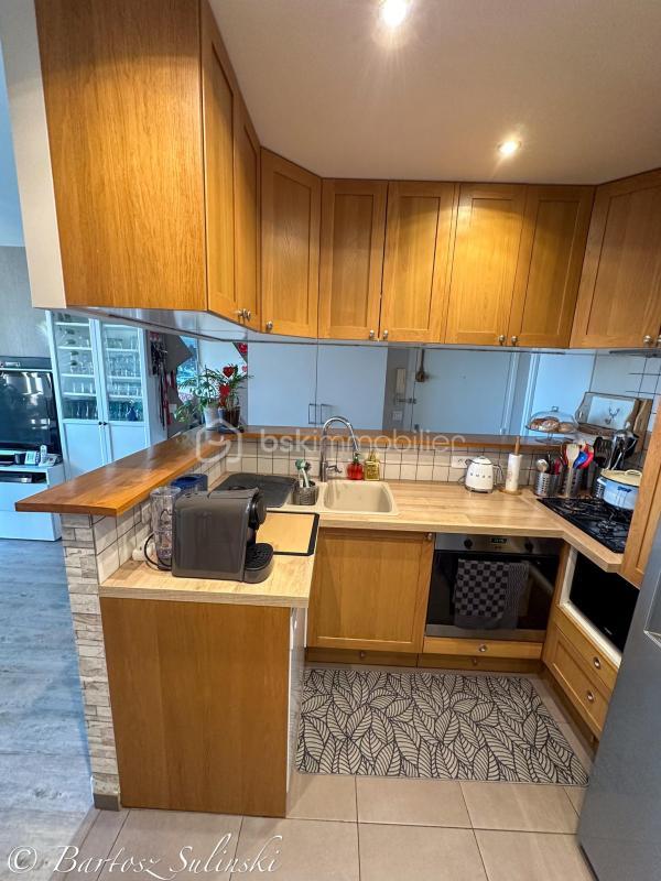 Appartement - 60 m² - 4 pièces