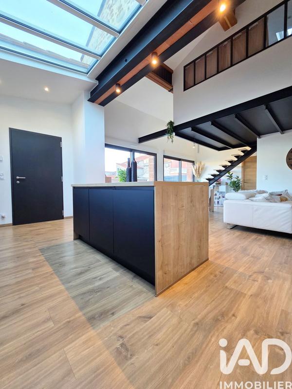 Maison - 102 m² - 4 pièces