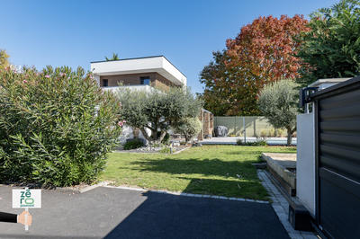 Maison - 182 m² - 6 pièces