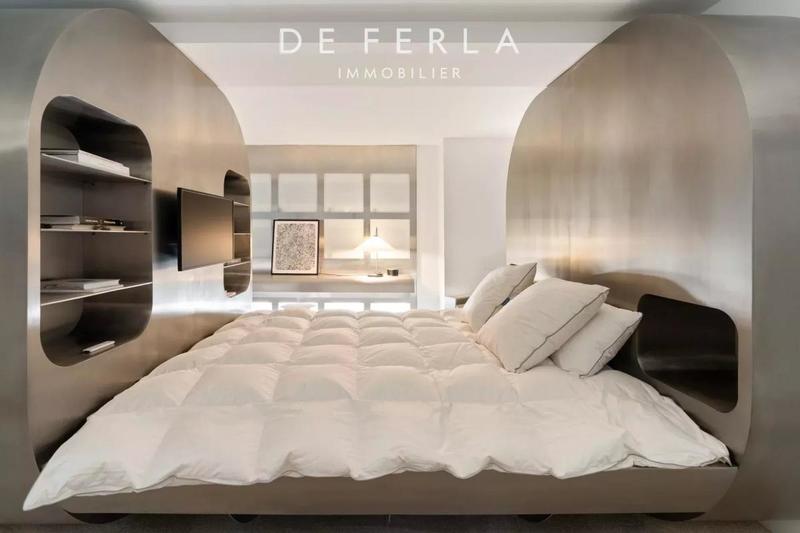 Loft - 320 m² - 8 pièces