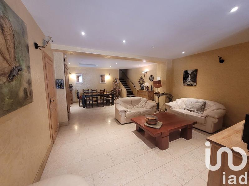 Maison - 445 m² - 15 pièces