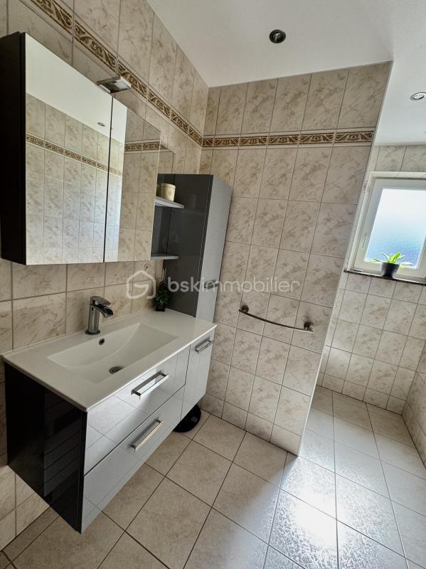 Maison - 187 m² - 6 pièces