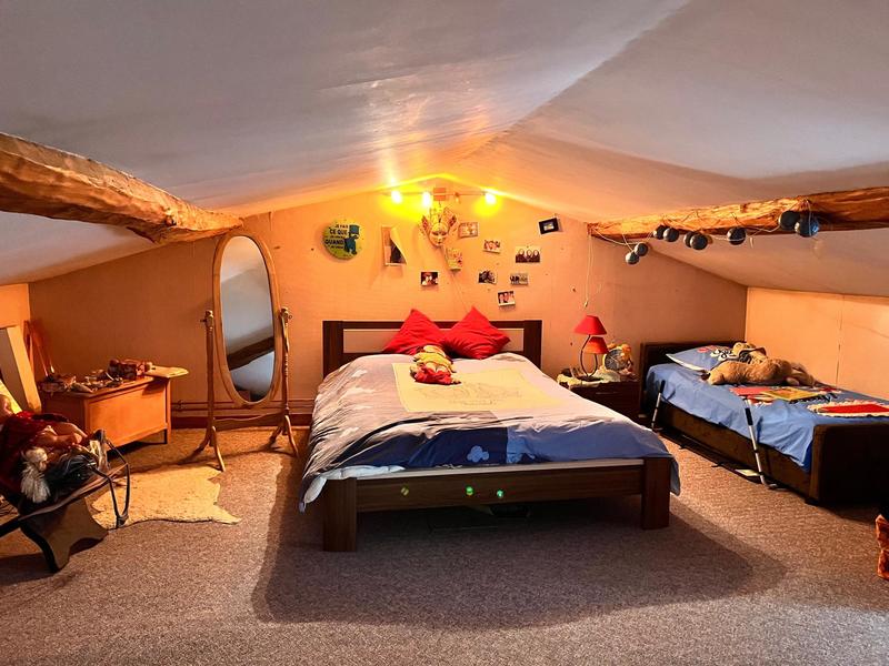 Maison - 195 m² - 6 pièces