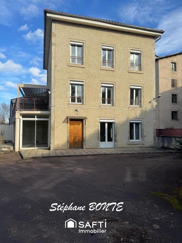 Maison - 180 m² - 6 pièces