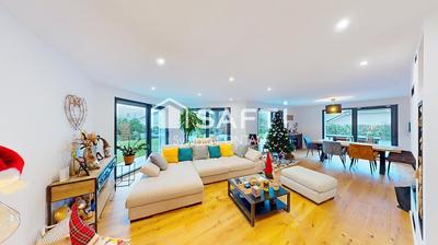 Maison - 200 m² - 7 pièces