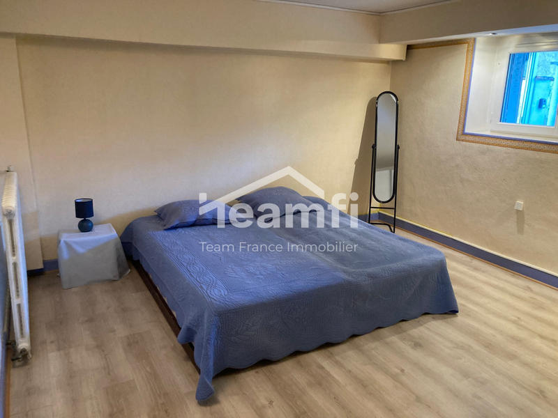 Maison - 180 m² - 5 pièces