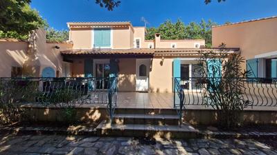 Maison - 202 m² - 6 pièces