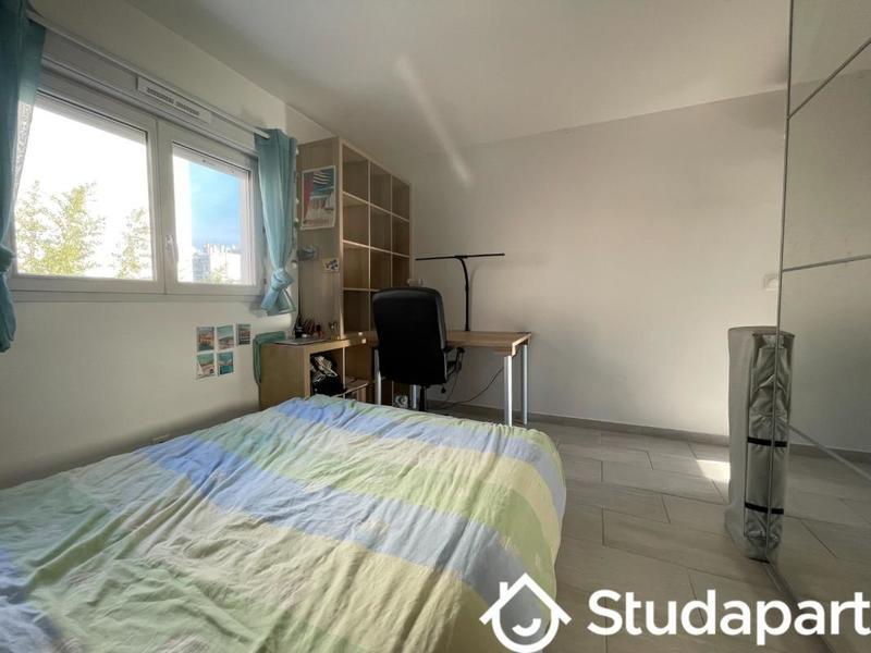 Chambre - 12 m² - 1 pièce