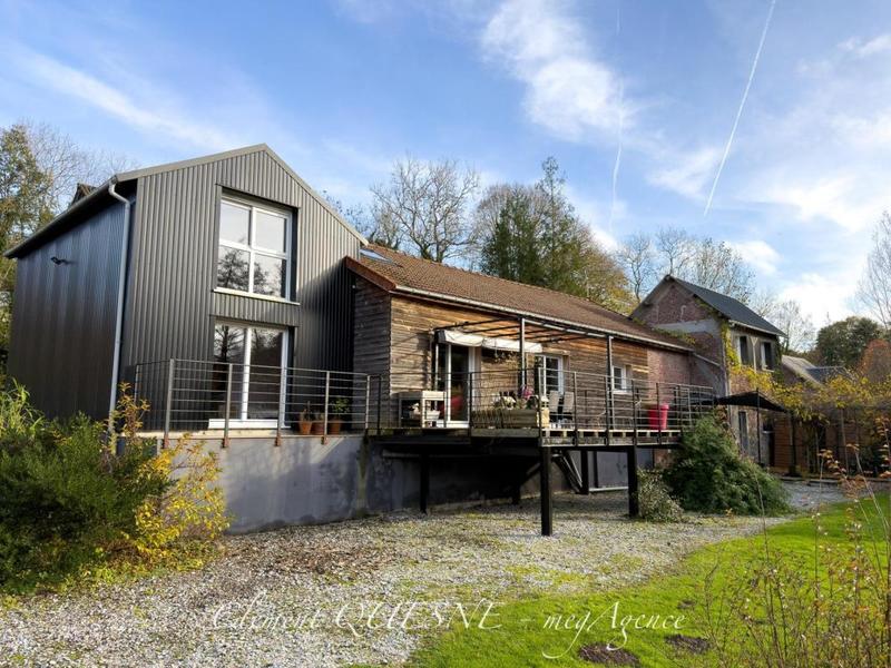 Maison - 225 m² - 7 pièces