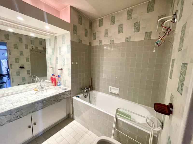 Appartement - 111 m² - 4 pièces