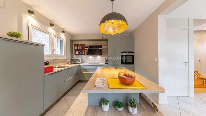 Maison - 140 m² - 6 pièces