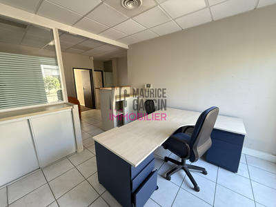 Bureau - 220 m² - 9 pièces