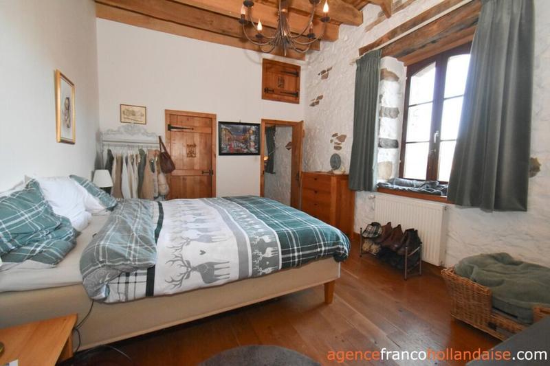 Moulin - 355 m² - 10 pièces