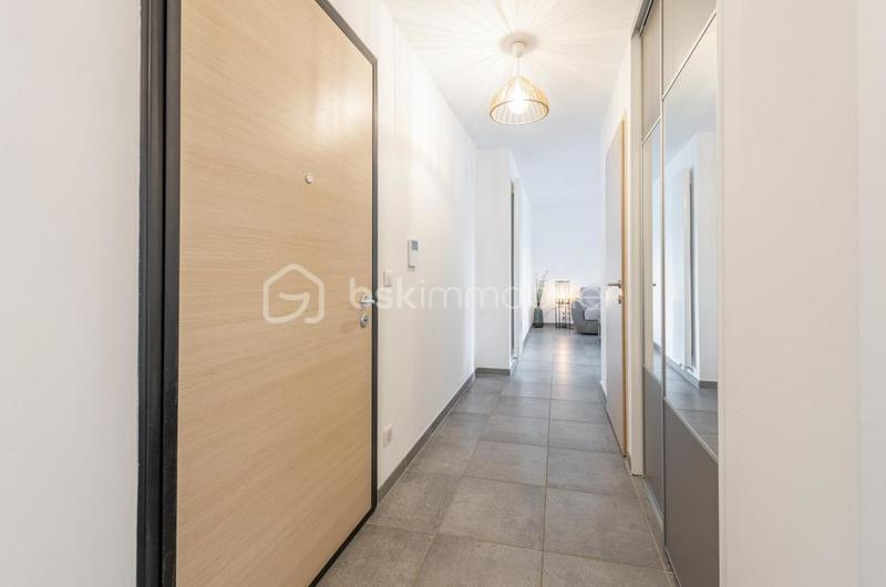 Appartement - 65 m² - 3 pièces