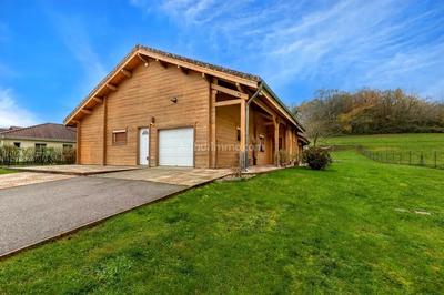 Maison - 204 m² - 6 pièces