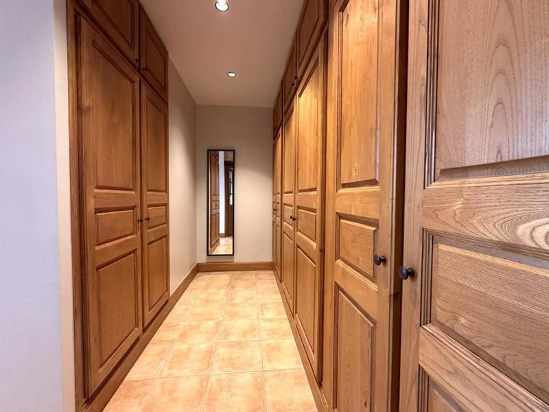 Propriété - 464 m² - 13 pièces