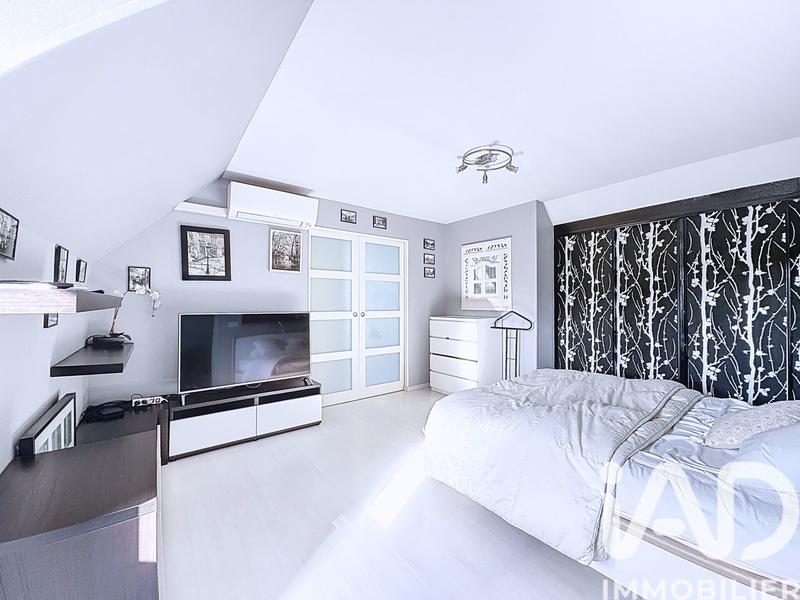 Maison - 117 m² - 6 pièces