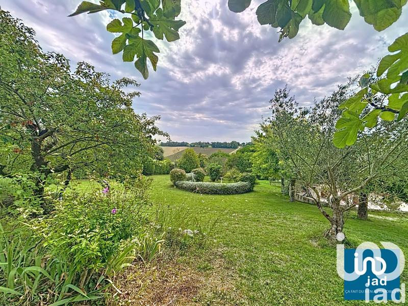 Maison de maîtres - 123 m² - 8 pièces